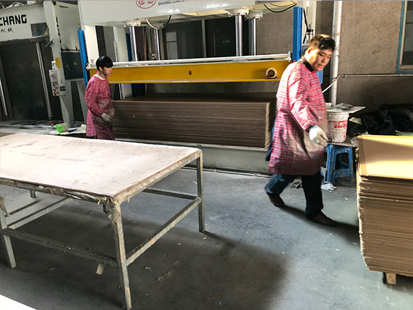 1666764648619333.jpg tre.jpg